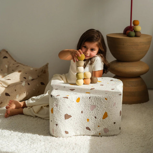 Terrazzo de mármol Cloud Pouffe
