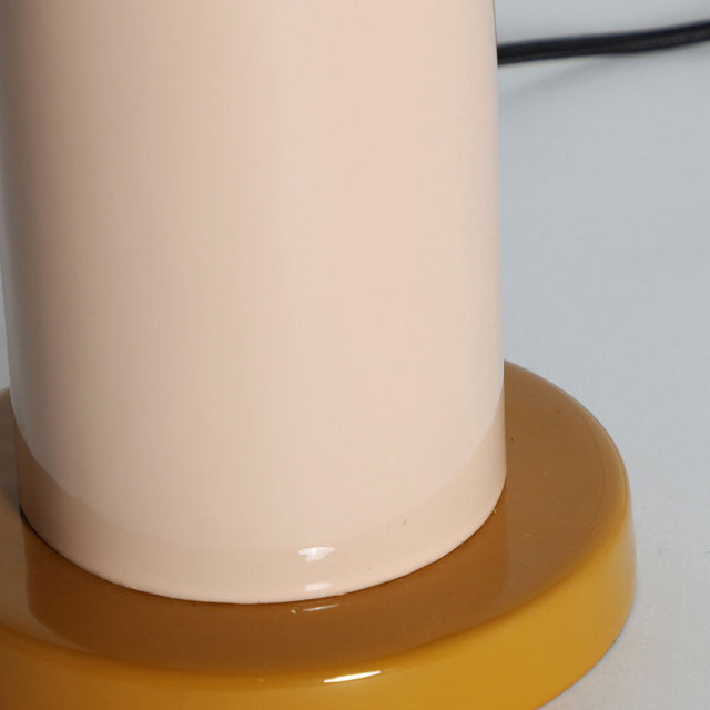 Vista base Lámpara de sobremesa Albate Hierro en color ámbar Kodu Homedesign Vical Slowdeco