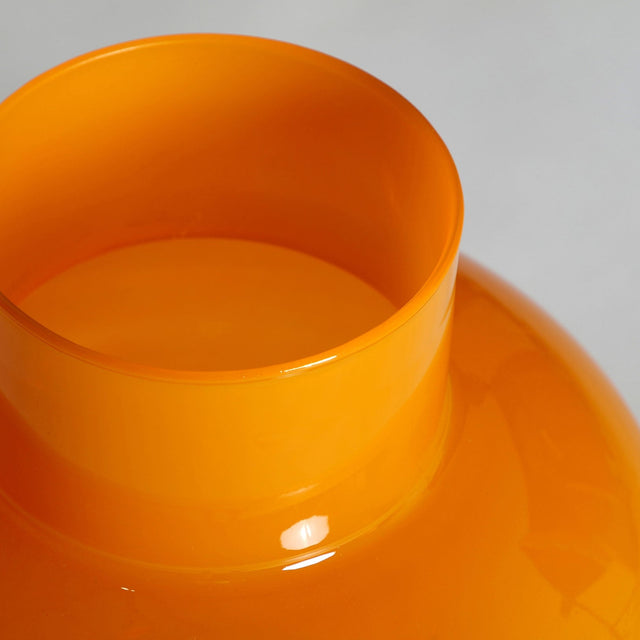 Vista detalle boca Jarrón Atif en vidrio color naranja Kodu Homedesign Slowdeco