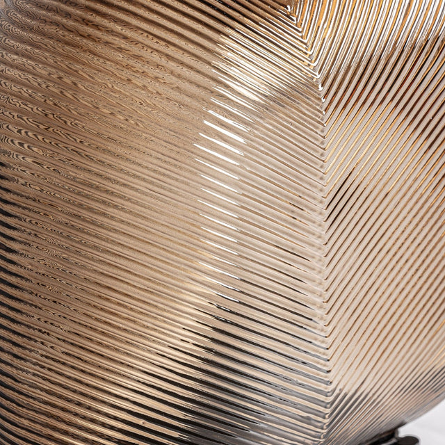 Vista detalle vidrio Lámpara de Sobremesa Zaria Vidrio en color ámbar con acabado traslúcido Kodu Homedesign Vical Slowdeco