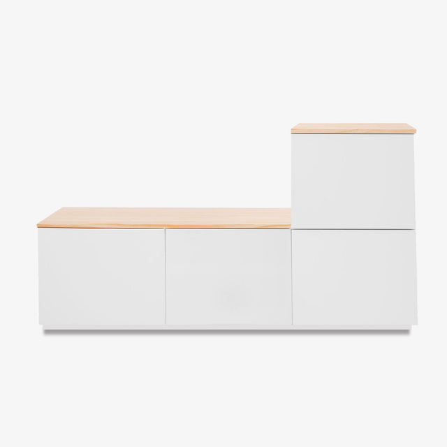 Vista frontal Mueble TV Nolla 150 cm Blanco Nórdico 4 puertas 4 baldas apoyado suelo niveladores Slowdeco