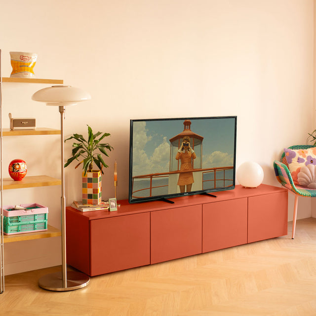 Vista frontal Mueble TV Nolla 200 cm Teja 4 puertas apoyado suelo niveladores salón comedor Slowdeco