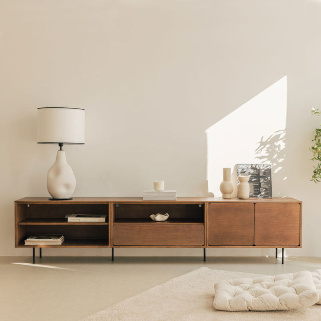 Vista frontal mueble de TV 240 cm Penxat Nogal Personalizado 2 Puertas 2 Baldas 1 cajón sobre patas metálicas comedor salón Slowdeco