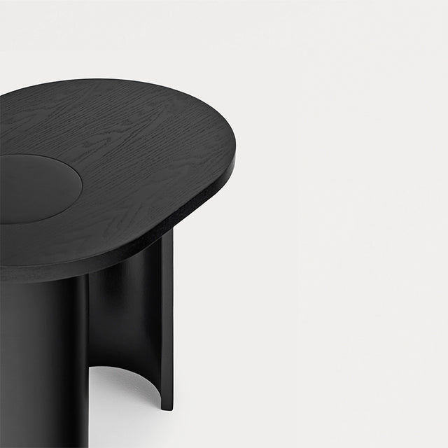 Mesa Auxiliar Ovalada Nori 60 Negro