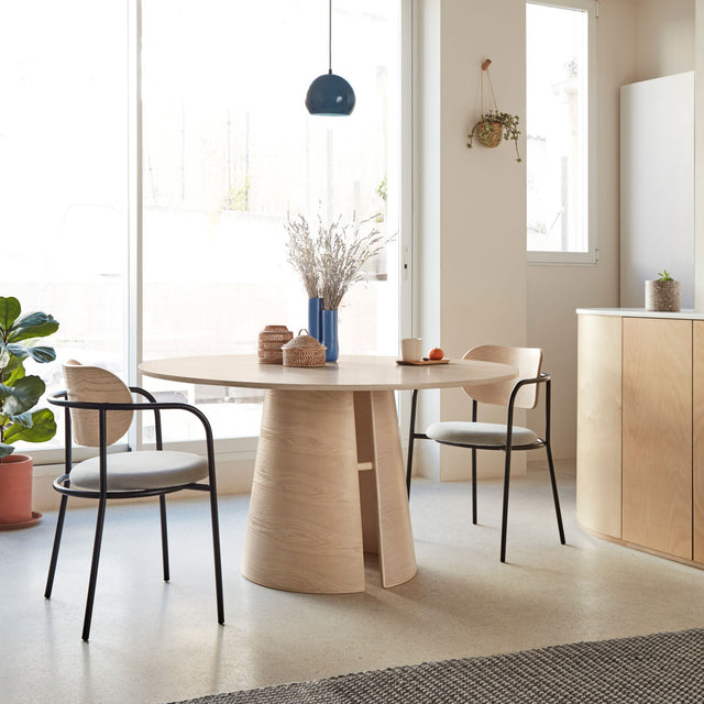 Vista frontal Mesa de Comedor Redonda Cep ø 137 cm 157 cm Natural claro comedor Teulat Slowdeco