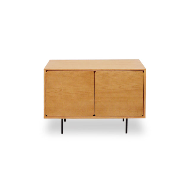 Vista frontal Mueble Auxiliar de 80 cm Roble Natural Con 2 Puertas Apoyado sobre patas de metal Slowdeco