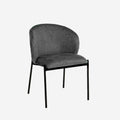 Silla Tapizada Fana Gris Oscuro con acabado gris vista principal de estilo nórdico