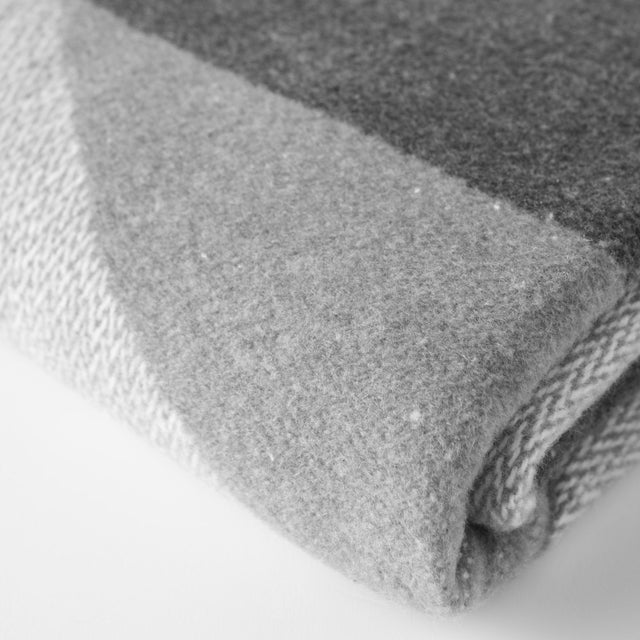 Manta Arizona Gris Medio