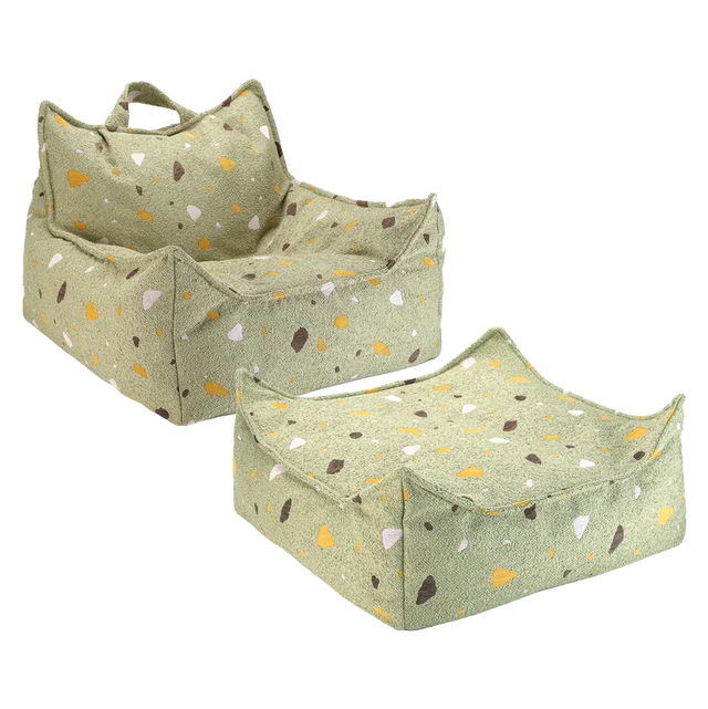 Silla de bolsas de beans de terrazo y set otomana