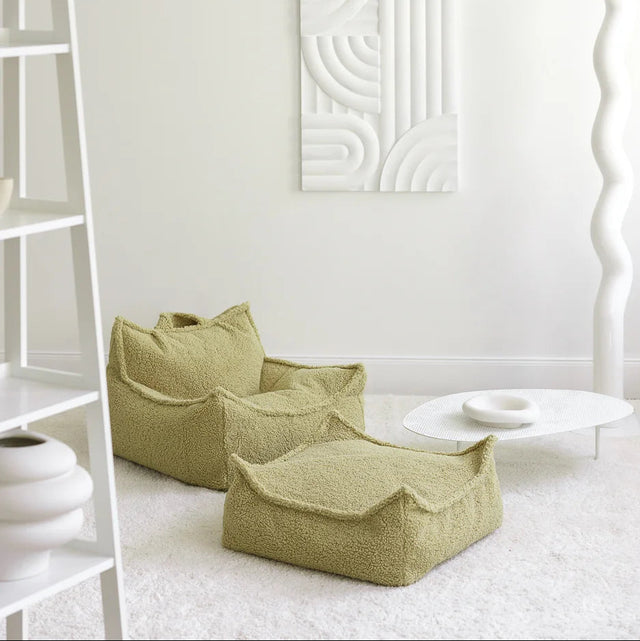 Silla de bolsas de beans y set otomano