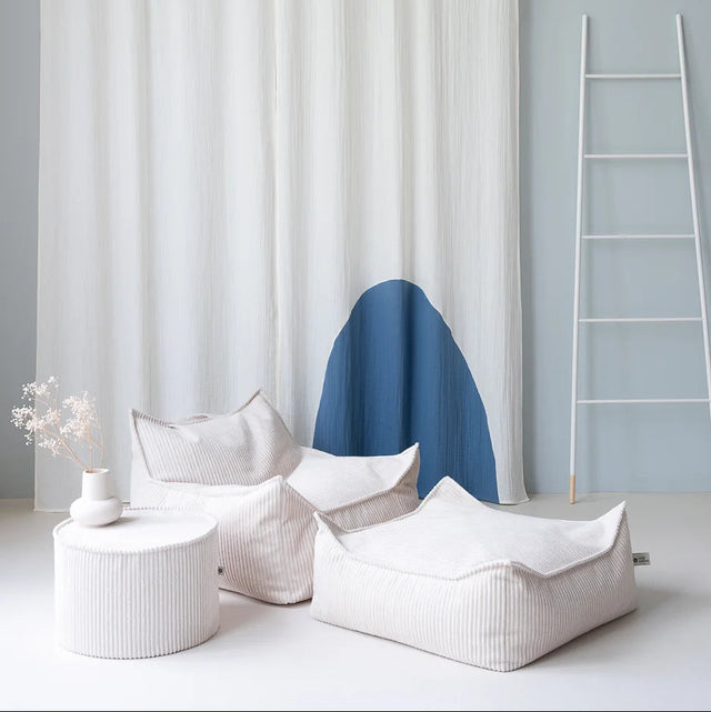 Silla de bolsa de frijoles de malvavisco y otomano