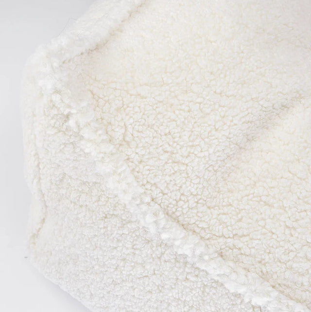 Silla de bolsa de frijoles blancos crema