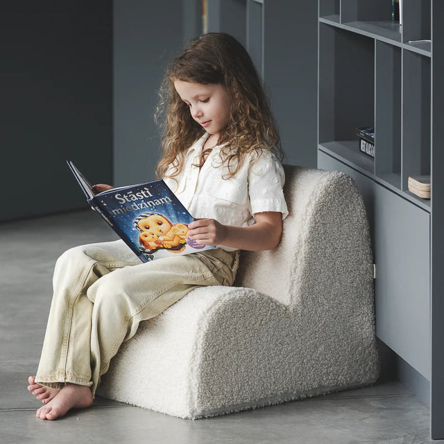 Silla de nube blanca crema