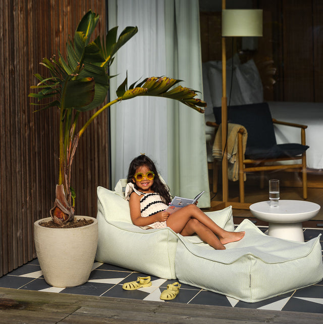 Herba al aire libre otomana cuadrada