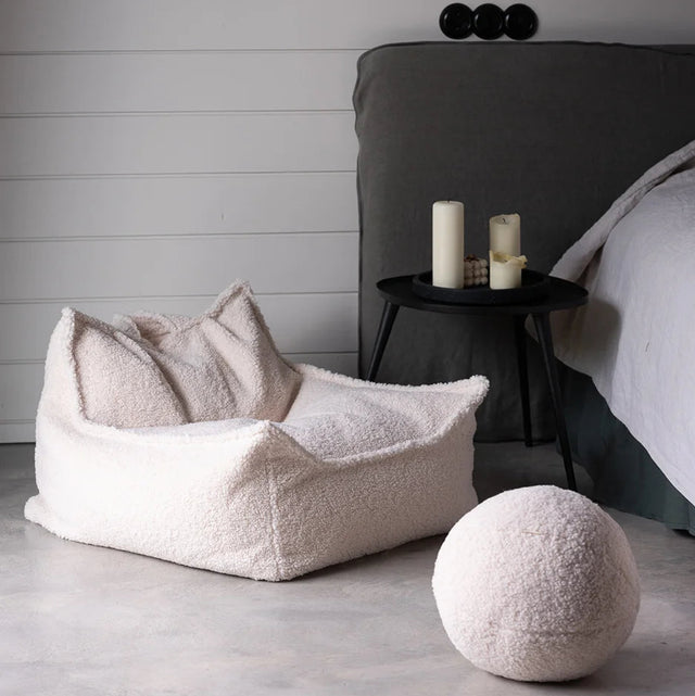 Silla de bolsa de frijoles blancos crema