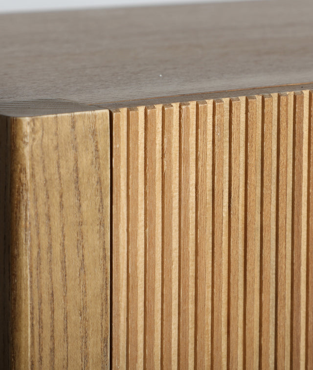 Detalle vista frontal Aparador Copenhague 180 cm Madera puerta Homedesign Slowdeco