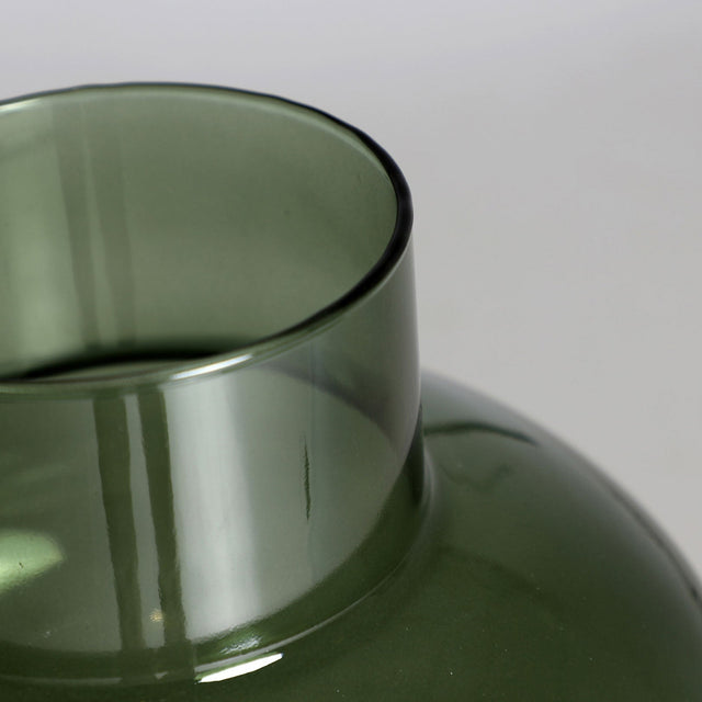Vista detalle boca vaso Ghalea de vidrio verde Kodu Homedesign Slowdeco