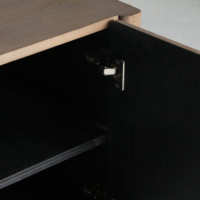 Vista detalle estanterías Mueble TV Busk 180 cm Fresno 4 puertas Kodu Homedesign Slowdeco