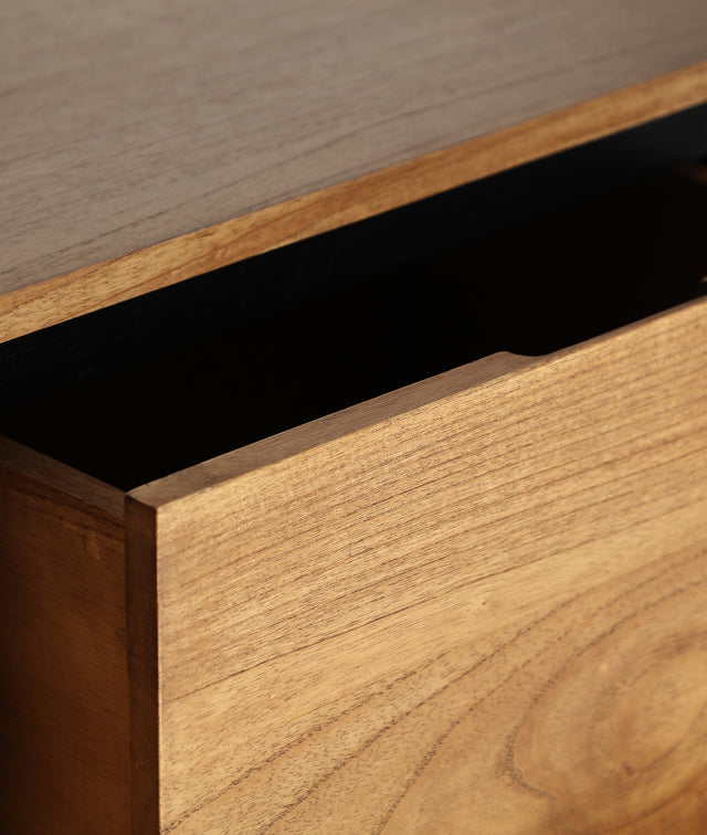 Vista detalle interior aparador Osby 170 cm Madera cajón abierto Mindi homedesign Slowdeco