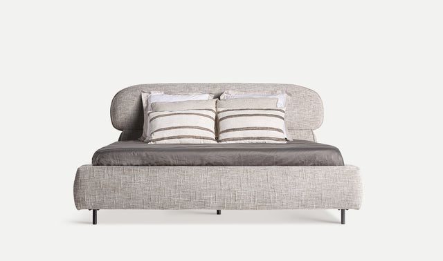 Vista frontal Cama Tapizada Sannes Beige - colchón 150 cm lamas madera de pino Kodu Homedesign Slowdeco