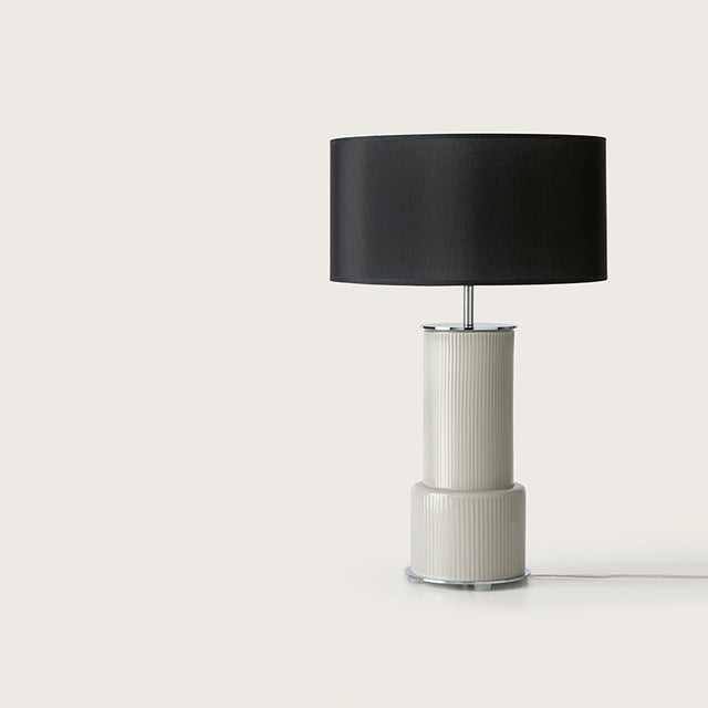 Vista frontal Lámpara sobremesa Ati acabado cromo y vidrio Aromas del Campo Slowdeco