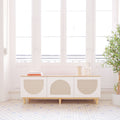 Mueble Auxiliar Nolla 150 Curvy #91 con madera natural, ratán vista frontal para comedor de estilo nórdico