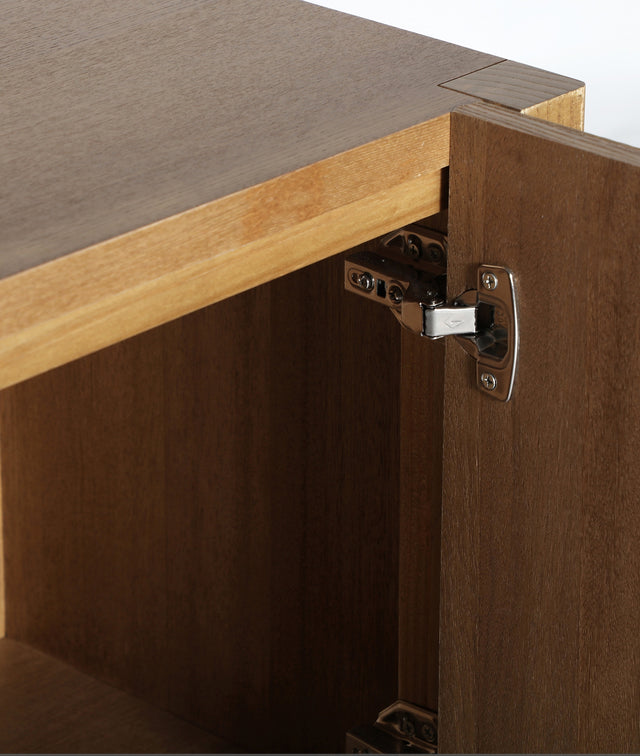 Vista frontal  puerta abierta Mueble TV Copenhague 180 cm 4 cajones puertas estriadas Kodu Homedesign Slowdeco