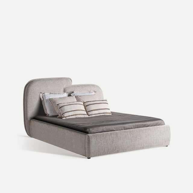 Vista lateral Cama Tapizada Verna Gris Jaspeado - Colchón 150 cm lamas de madera de pino Kodu Homedesign Slowdeco