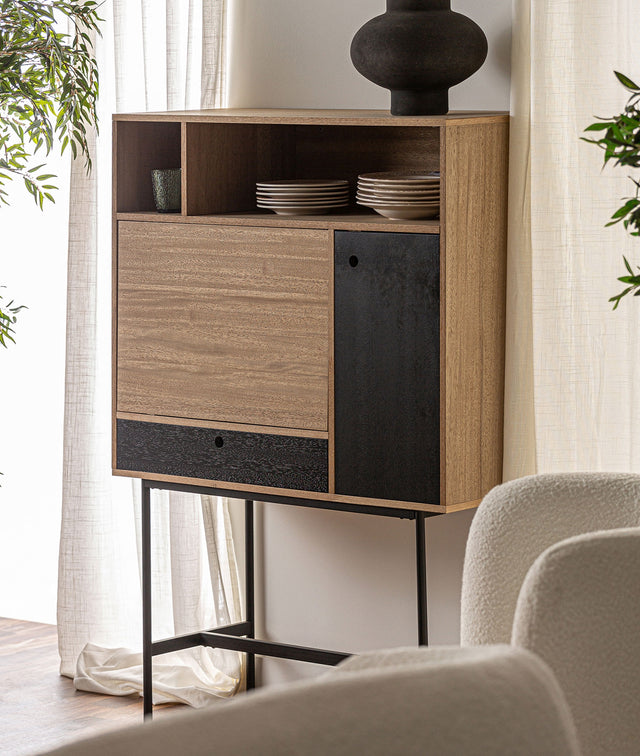 Vista lateral Mueble Auxiliar Gelle 95 cm Madera DM en color marrón claro combinado con hierro en color negro salón comedor Kodu Homedesign Slowdeco