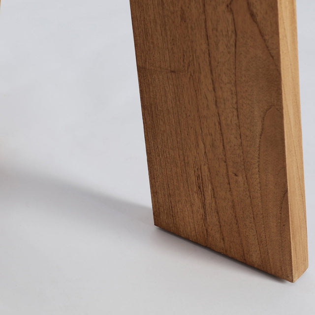 Vista lateral detalle pata Escritorio Mito 120 cm en madera de mindi Kodu Homedesign Slowdeco