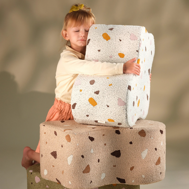 Terrazzo de mármol Cloud Pouffe