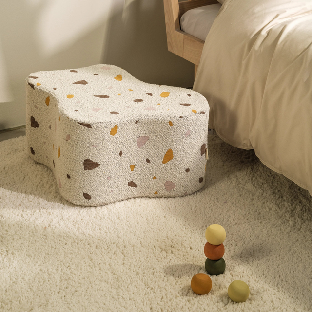 Terrazzo de mármol Cloud Pouffe