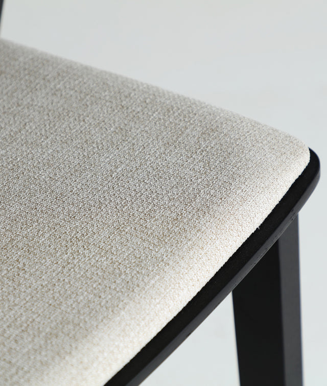 Silla Tapizada Borken Gris & Haya Negra