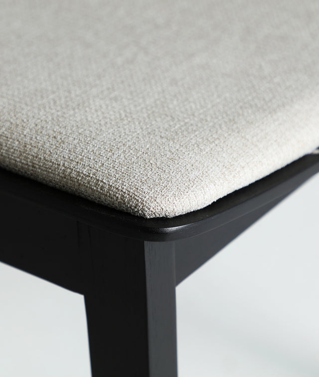 Silla Tapizada Borken Gris & Haya Negra