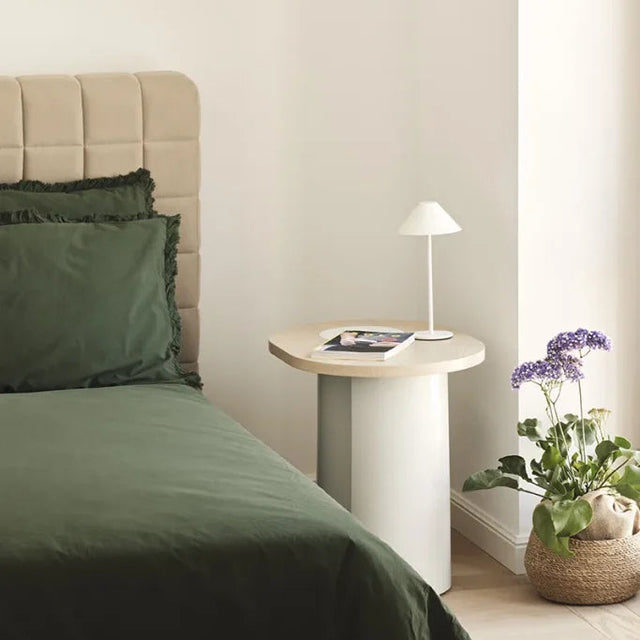 Mesa Auxiliar Ovalada Nori 60 Fresno & Crema