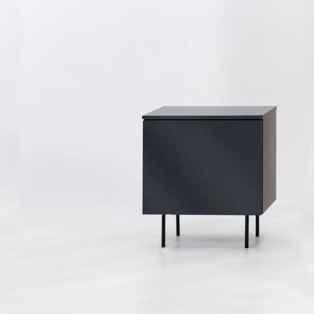 Nolla nightstand