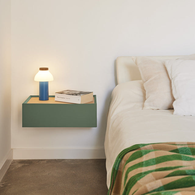 Mesita de Noche Flotante Arista 50