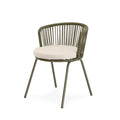 Silla de Exterior Vilma con acabado verde en ambiente para exterior de estilo nórdico