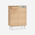 Mueble Auxiliar Valley 92 Roble & Azul Oscuro con roble natural en ambiente de estilo nórdico