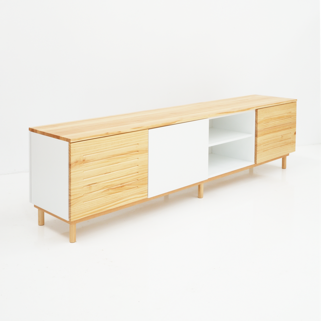 Mueble tv de estilo nórdico. Blanco combinado con madera natural. – Slowdeco